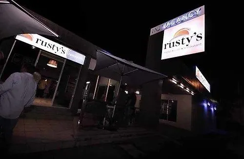 Gladstone Cbd Motel Hotel