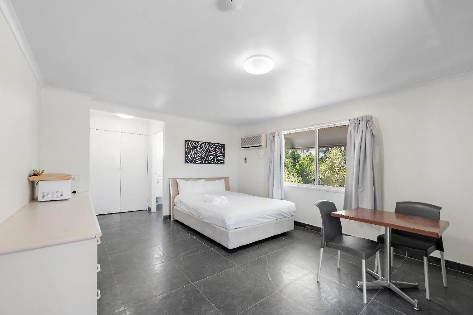 Gladstone Cbd Motel Hotel